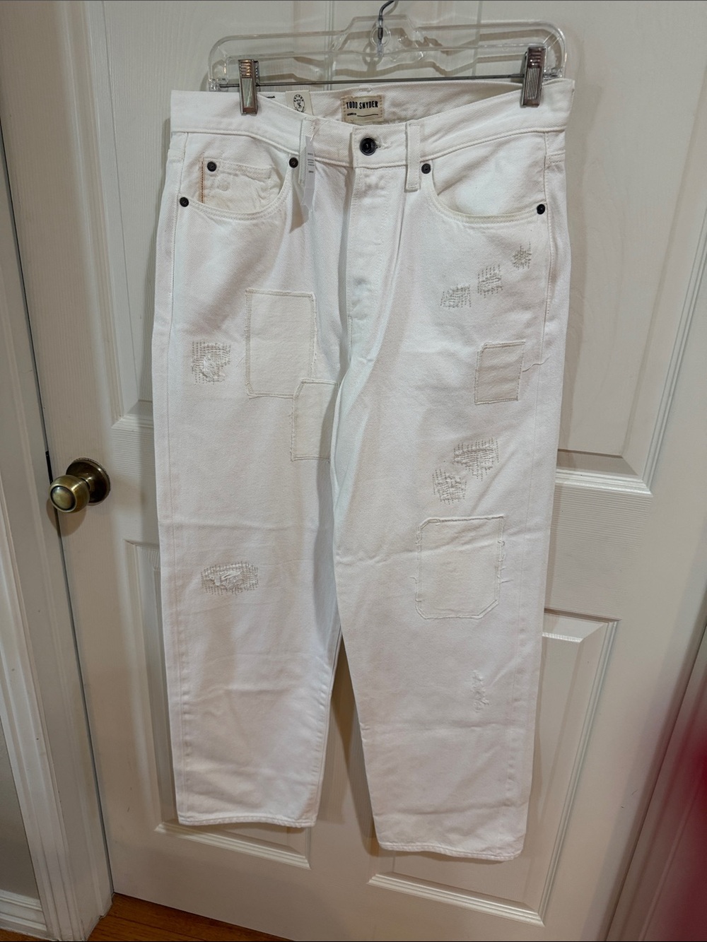 Todd Snyder White Relaxed Fit Distressed Selvedge Jeans Sz 30/32.  Box48 PICS
